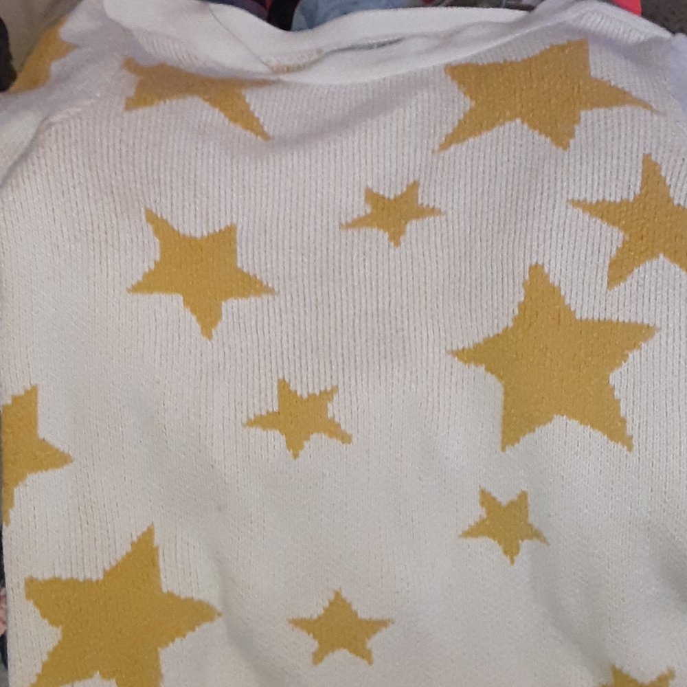 yellow star white cardigan
